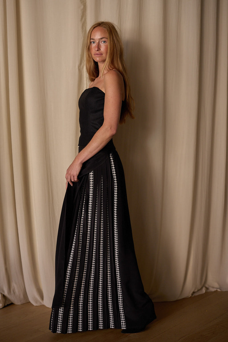 【PERVERZE】Braid Belt Layered Skirt 25ss Layered Skirt w/ Hand Pleats | Crepe de Chine – Lan Jaenicke