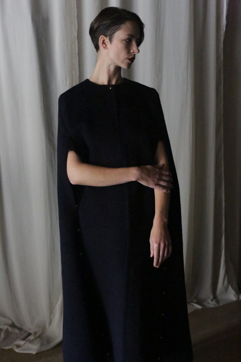 Brushed Alpaca Opera Cape – Lan Jaenicke