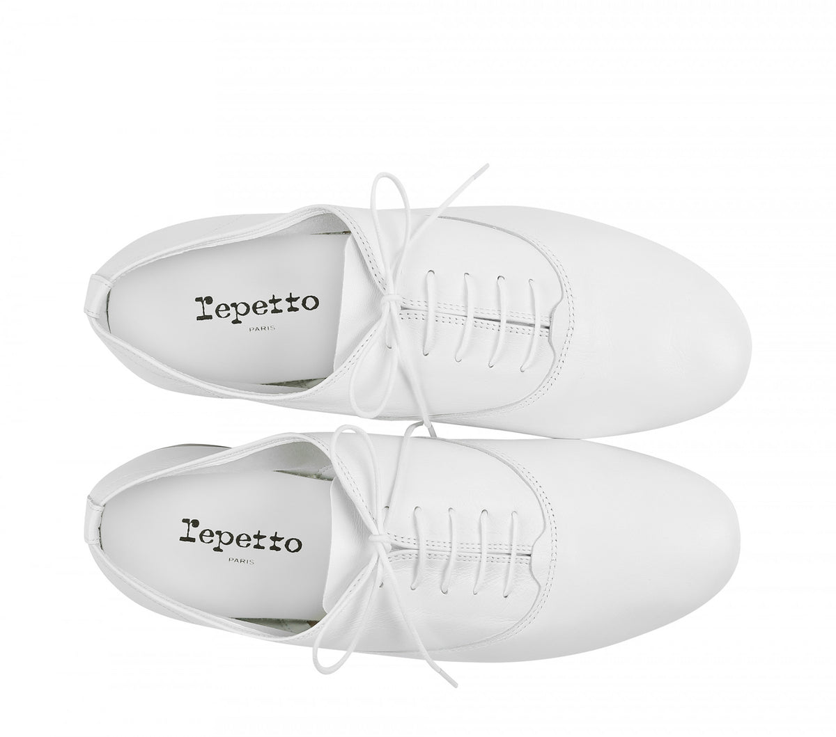 Repetto Zizi Oxford Man | White – Lan Jaenicke