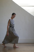 Load image into Gallery viewer, Magnolia Dress | W/B Polkadot