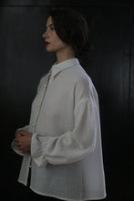 Load image into Gallery viewer, Poet Shirt - Japanese Wool Gauze | Undyed