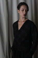 Load image into Gallery viewer, X Blouse With Sleeves | Japanese Wool Gauze Forest Plaid