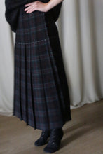 Load image into Gallery viewer, Hand Pleated Wrap Skirt | Japanese Wool Gauze Forest Plaid