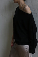 Load image into Gallery viewer, Ballerina&#39;s Cashmere Sweater | Black
