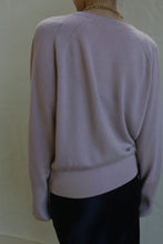 Load image into Gallery viewer, Raglan Crewneck Cashmere Sweater | Peony