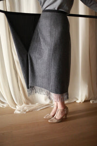 Men's Scarf Petal Skirt | Charcoal