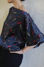 Load image into Gallery viewer, Silk Charmeuse Poppy Top | Feather Print Navy