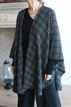 Load image into Gallery viewer, Cashmere Poncho | Plaid