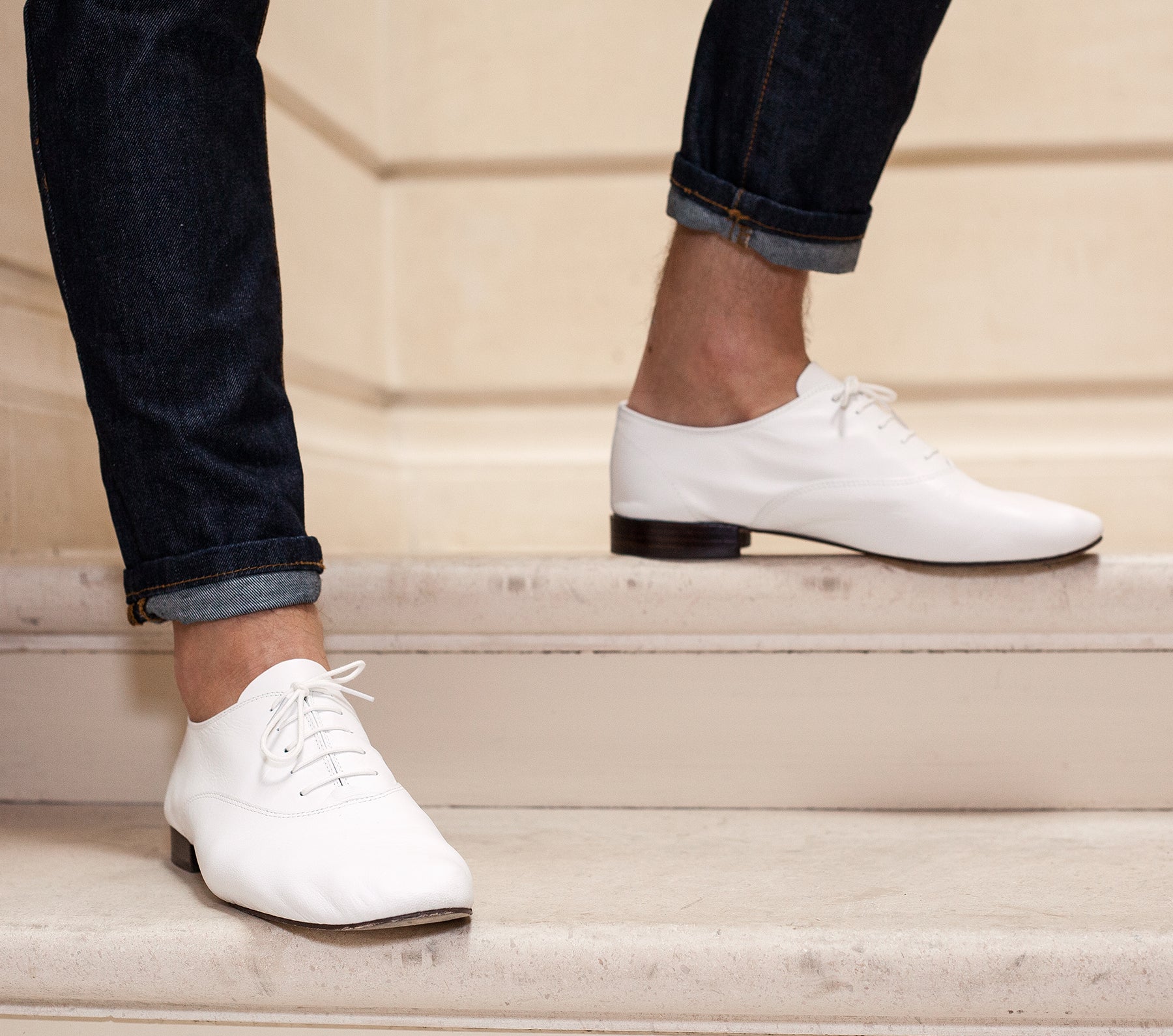 Repetto Zizi Oxford Man | White – Lan Jaenicke